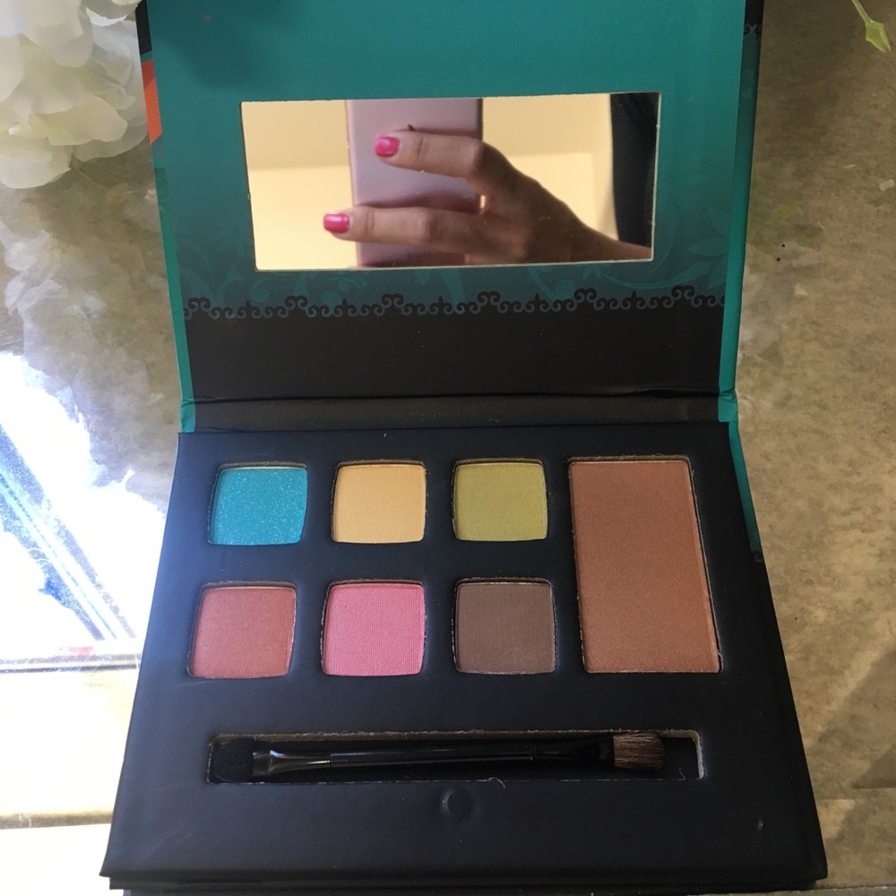 New Eyeshadow n bronze palette